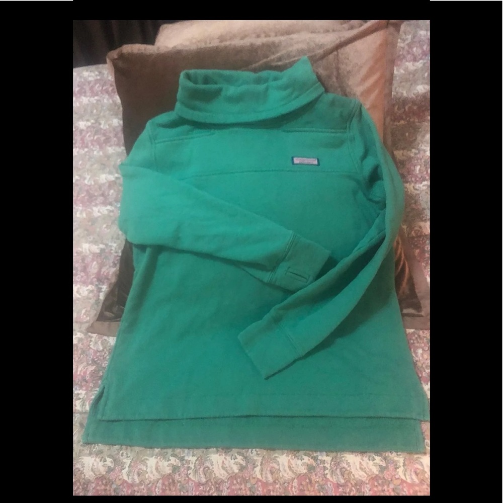 Vineyard Vine Pullover